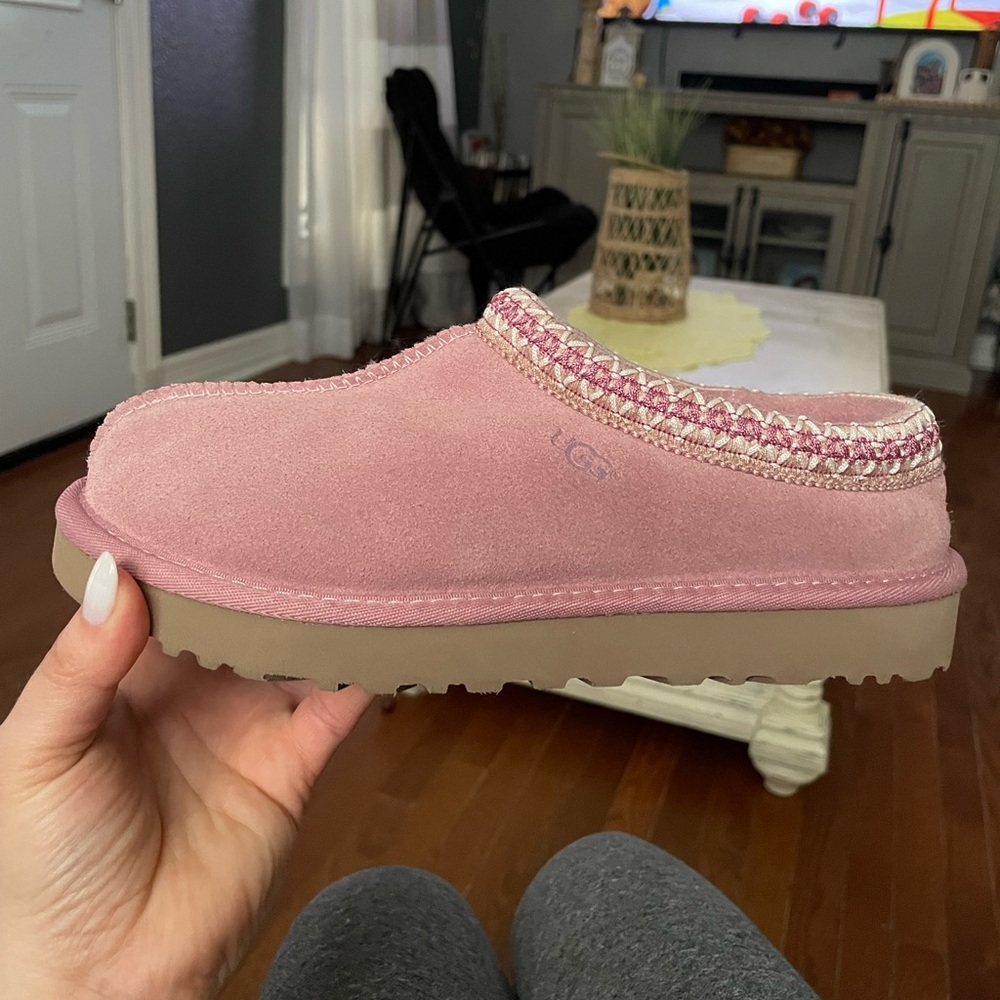 Brand New Ugg Tasman Sleepers size 8.